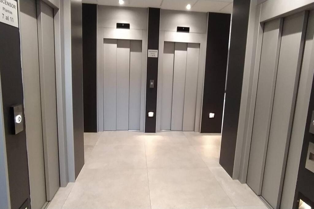 Alojamiento En Playa Del Arbeyal Gijon Exterior photo